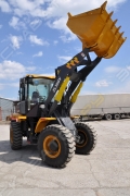 XCMG ZL30GV [2]