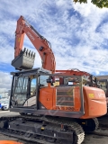 Hitachi ZX225LC [2]