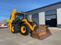 JCB 4CX [30]