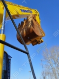 Komatsu PC220-8 [6]