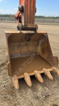 Hitachi ZX240LC [33]