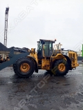 John Deere 744K High-Lift Waste Handler [7]