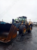 John Deere 744K High-Lift Waste Handler [3]