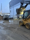 John Deere 318D [5]