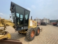 Komatsu GD555-3C [19]