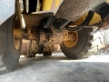 Caterpillar 950L [15]