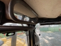 Caterpillar D8T [6]