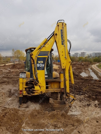 Komatsu WB93S-5 [1]