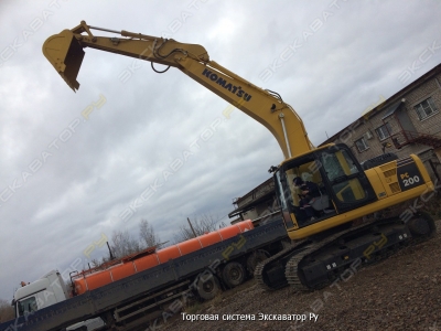 Komatsu PC200-8 [1]