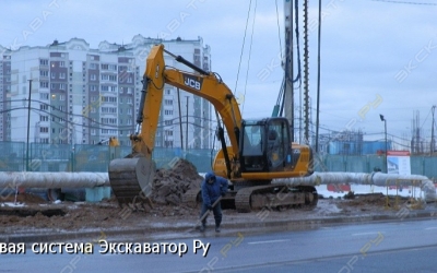 JCB JS 200 [1]