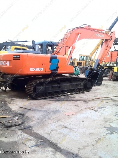 Hitachi EX 220LC [2]
