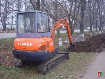 Hitachi EX 30 [1]