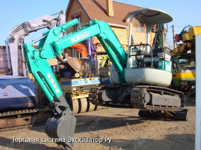 Kobelco SK30UR [1]