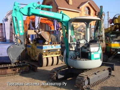 Kobelco SK30UR [3]