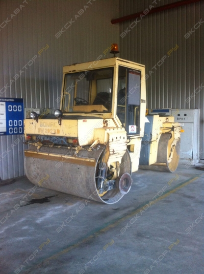 Bomag BW 202 AD-4 [1]