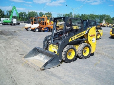 New Holland L215 [1]