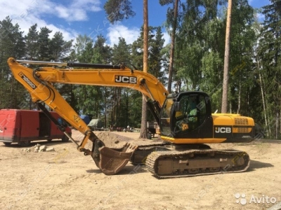 JCB JS 220 [1]