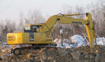 Komatsu PC220 [0]