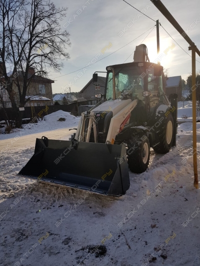 Terex TLB825 [1]