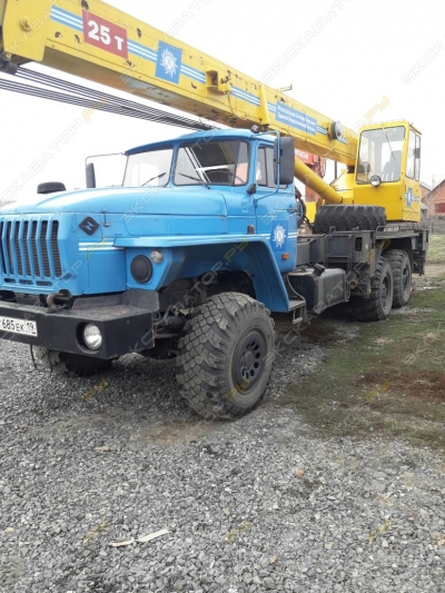 Челябинец КС-45721-17 на шасси Урал-4320 [1]
