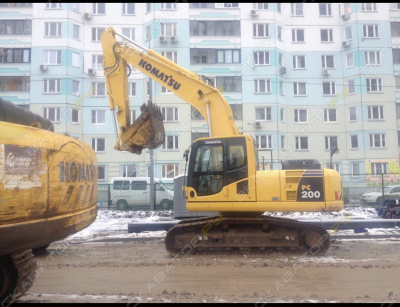Komatsu PC200 [0]