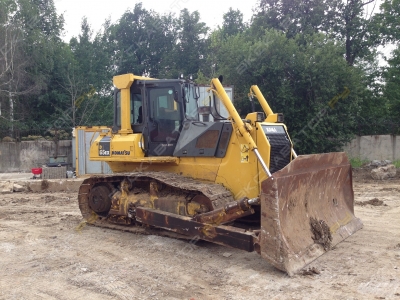 Komatsu D65E-12 [0]