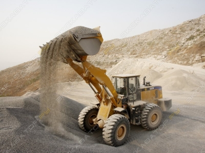 SEM 652B [4]