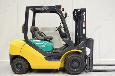 Komatsu FD25T-17 [0]