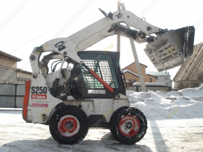 Bobcat S250 [2]