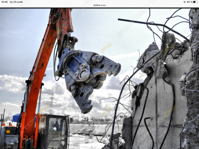 Hitachi ZX350LC-3 Demolition [0]