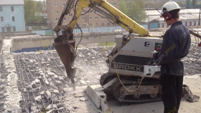 Brokk 90 [2]
