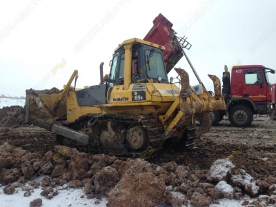 Komatsu D65E-12E [1]