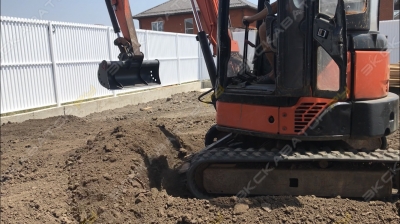 Hitachi ZX35 [1]