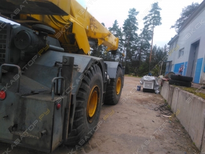 Grove RT700E [4]