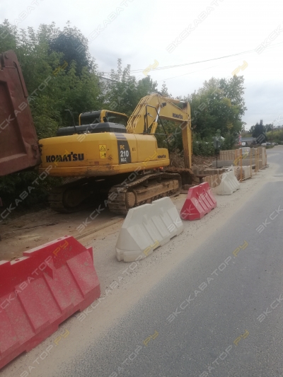 Komatsu PC210NLC-8 [1]