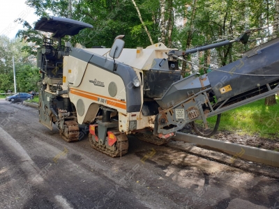 Wirtgen W 100 F [2]