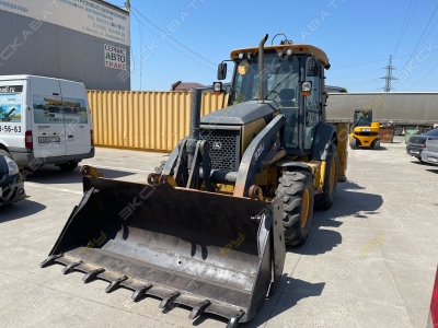 John Deere 325J [5]