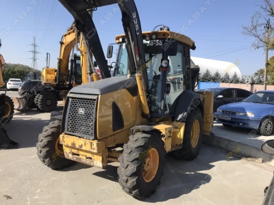 John Deere 325J [1]