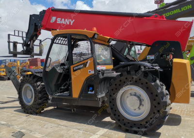Sany STH1056A [4]