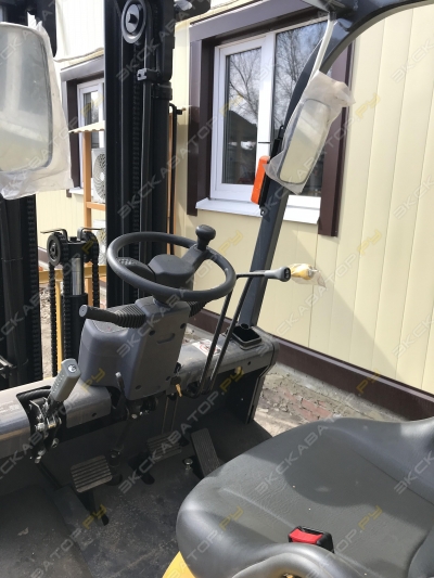 Mitsubi FD15T [4]