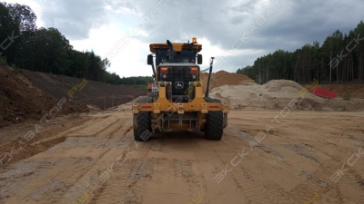 John Deere 672G [3]