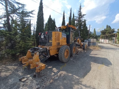 John Deere 672G [3]