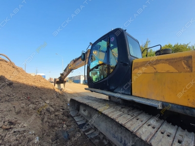 JCB JS 260LC [3]