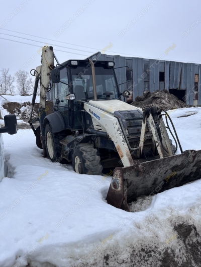 Terex TLB825 [1]