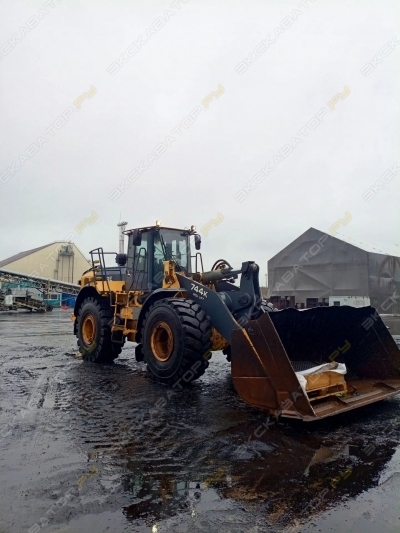 John Deere 744K High-Lift [2]