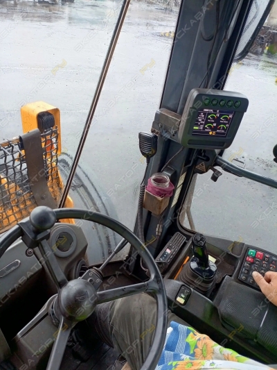 John Deere 744K High-Lift [1]