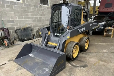 John Deere 318D [0]