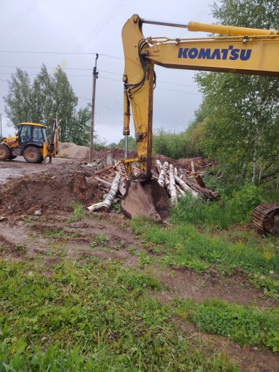 Komatsu PC220 [3]