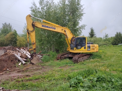 Komatsu PC220 [1]