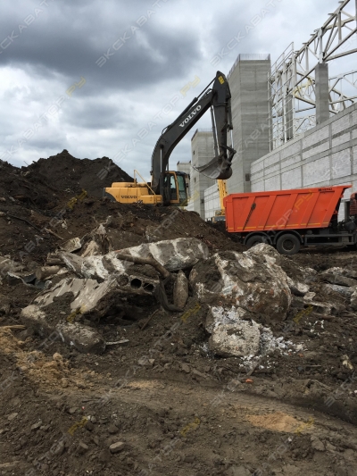 Volvo EC210B [2]